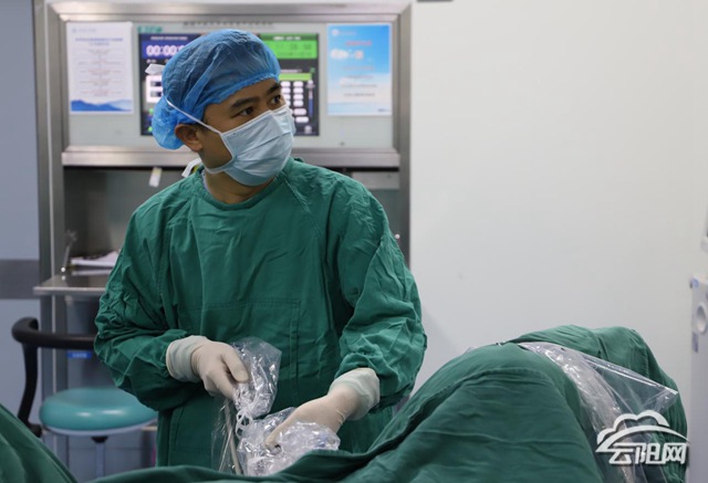 肾结石手术要不要去大医院 10097735_8406a0d3-1fac-40a0-b914-077b090ab4bd.jpg