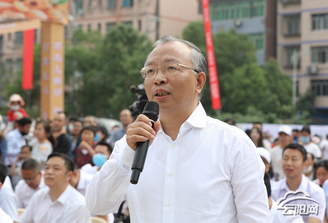 重庆副市长与云阳等区县党政一把手连麦直播为特产带货