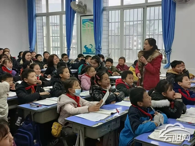 龙洞小学开展校际教育教学研讨活动