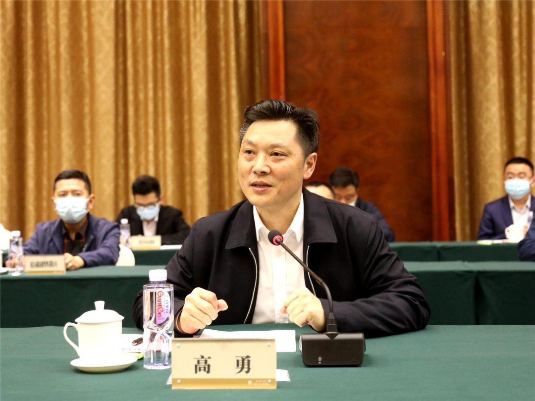 重咨集团党委副书记,总经理高勇对云阳为重庆重咨兴云工程咨询有限