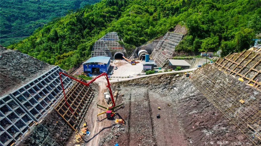 南溪,黄石等地目前项目进展如何备受市民朋友关注江龙高速自开工建设