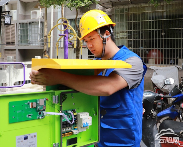 云阳:加速电动自行车充电桩建设